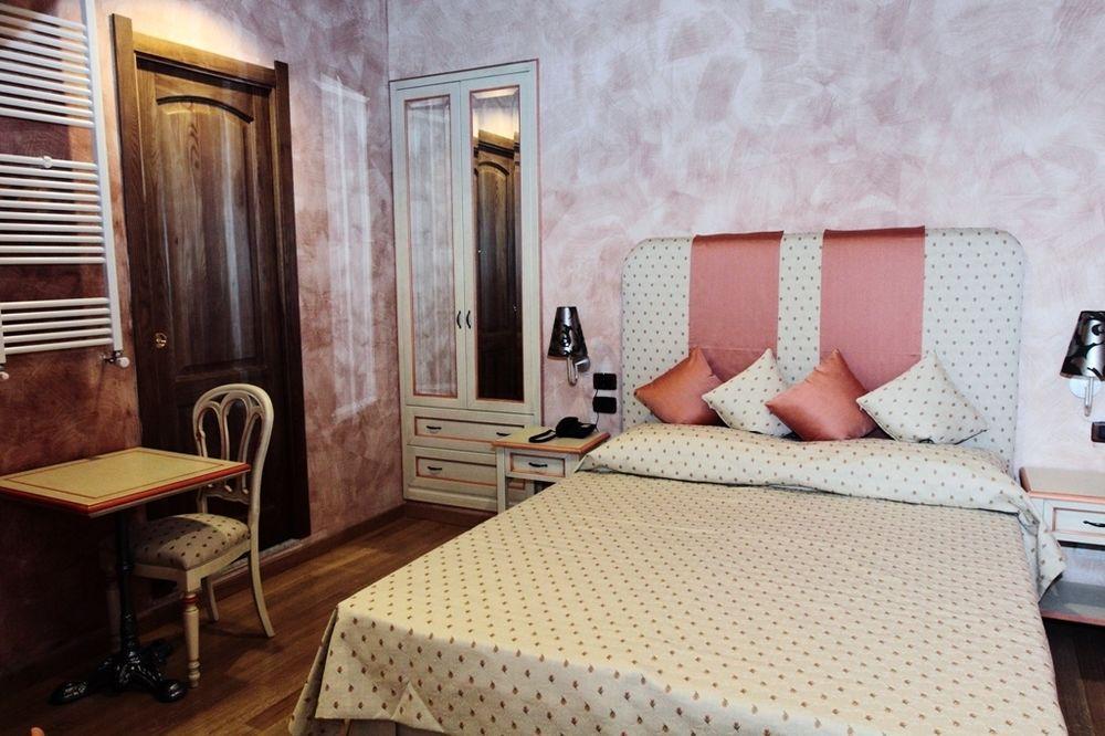 Condotti Rooms روما المظهر الخارجي الصورة