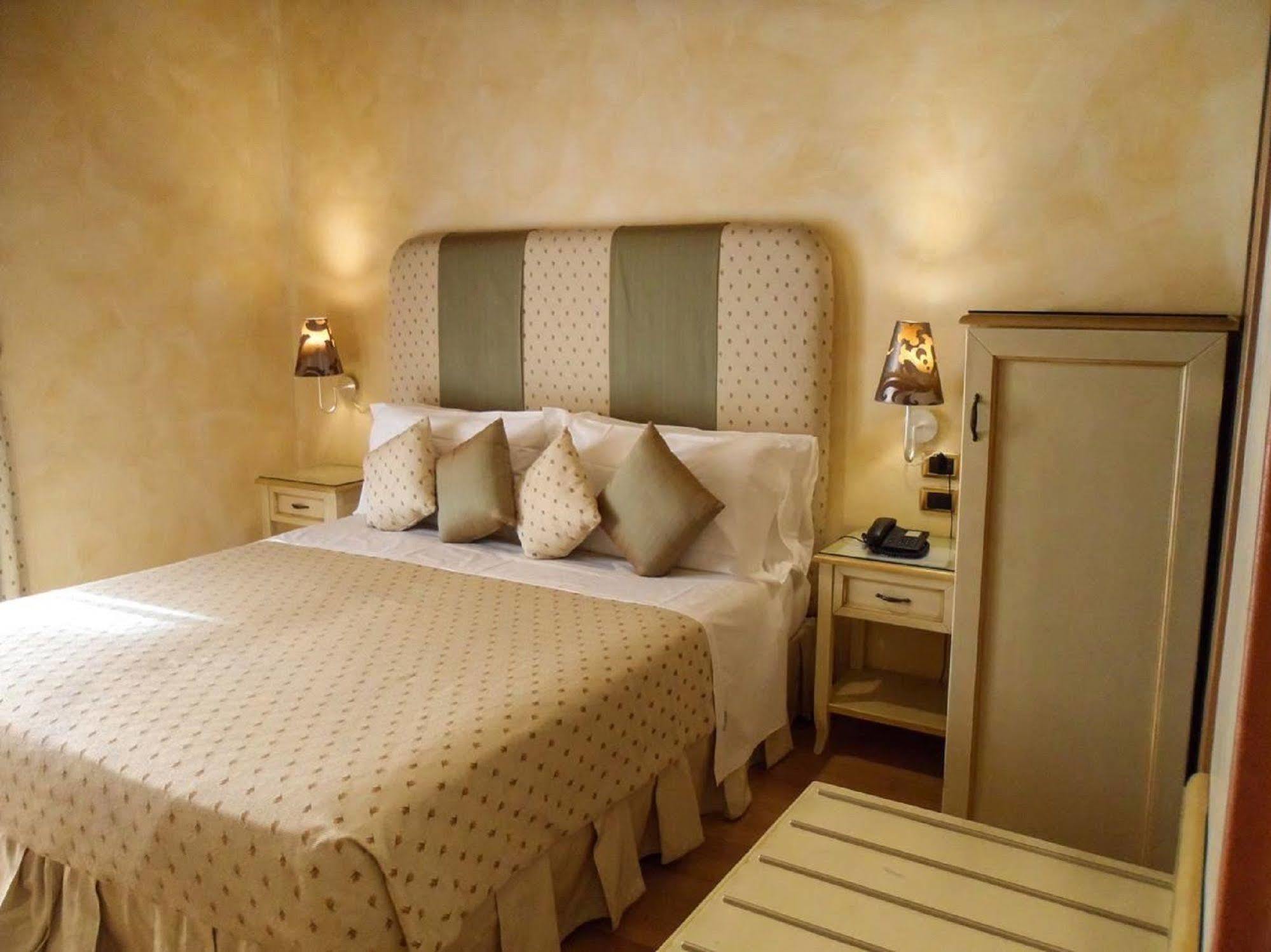 Condotti Rooms روما المظهر الخارجي الصورة