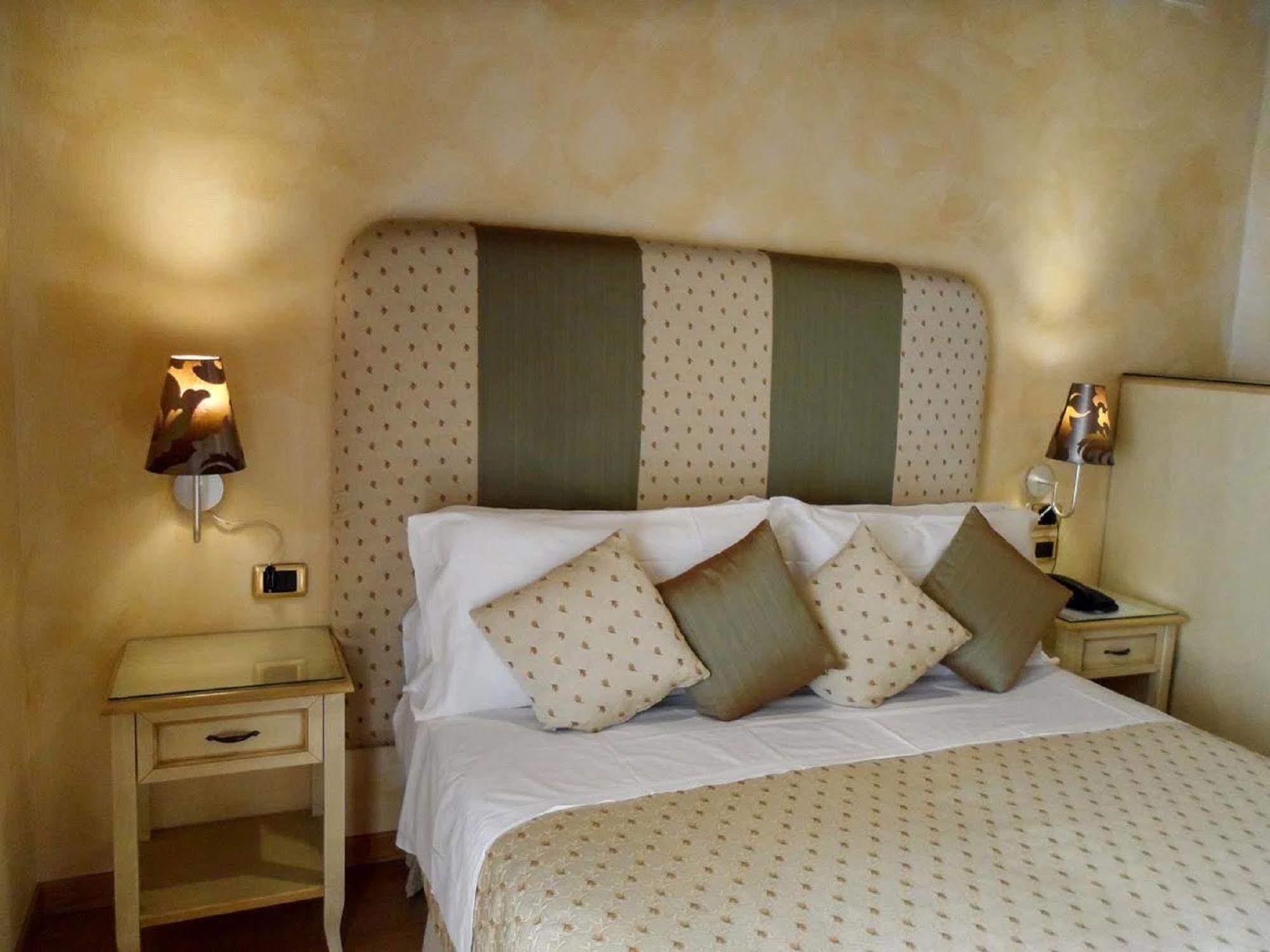 Condotti Rooms روما المظهر الخارجي الصورة